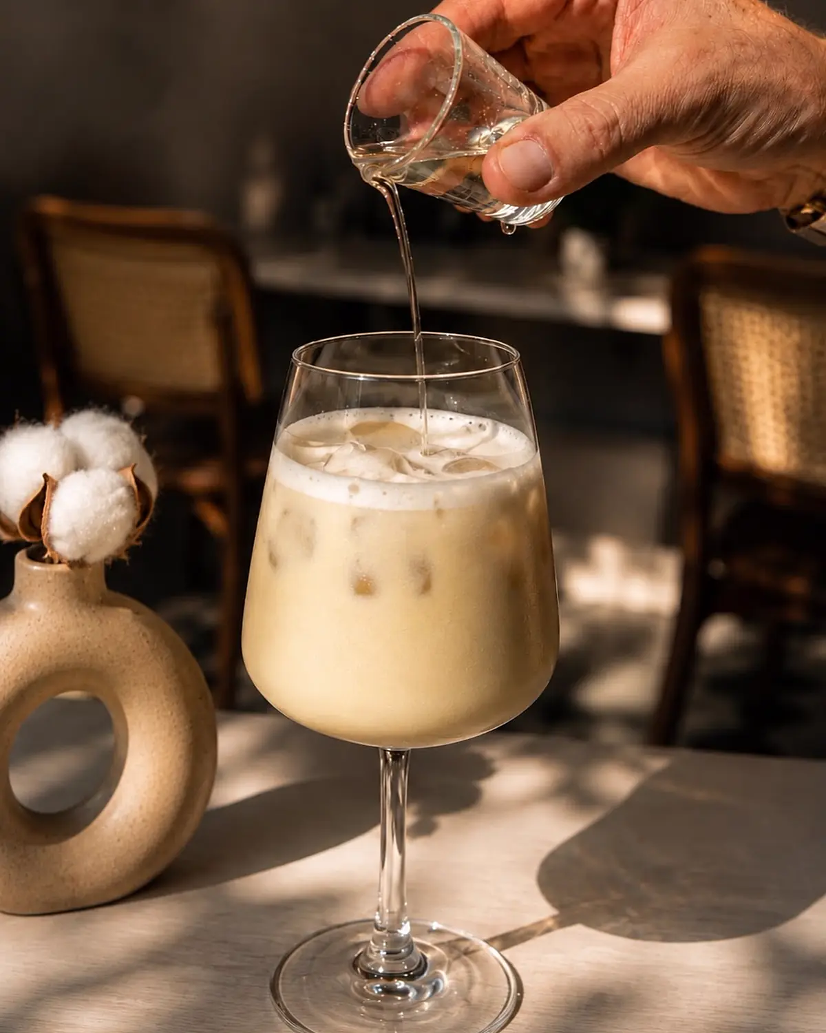 Iced latte cu sirop de vanilie